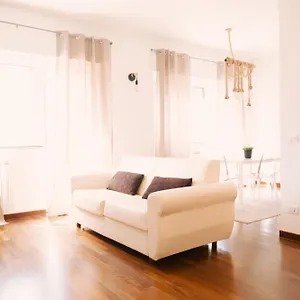  Apartment Central